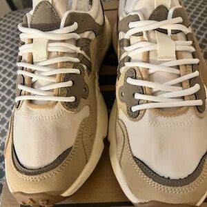 MIA Women's Sneakers